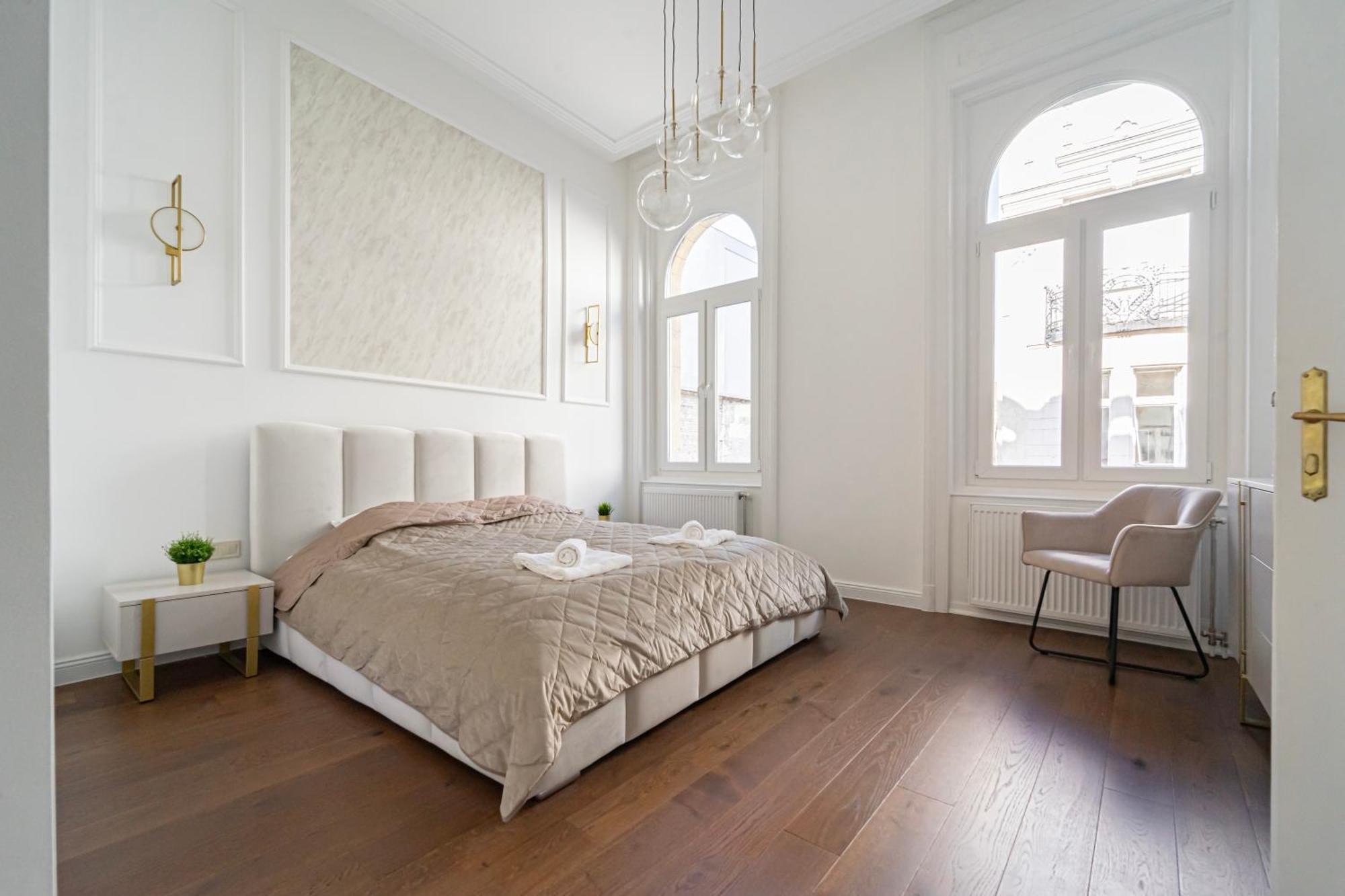 Apartment Luxurious N' Elegant Opera In The Heart Of Budapest